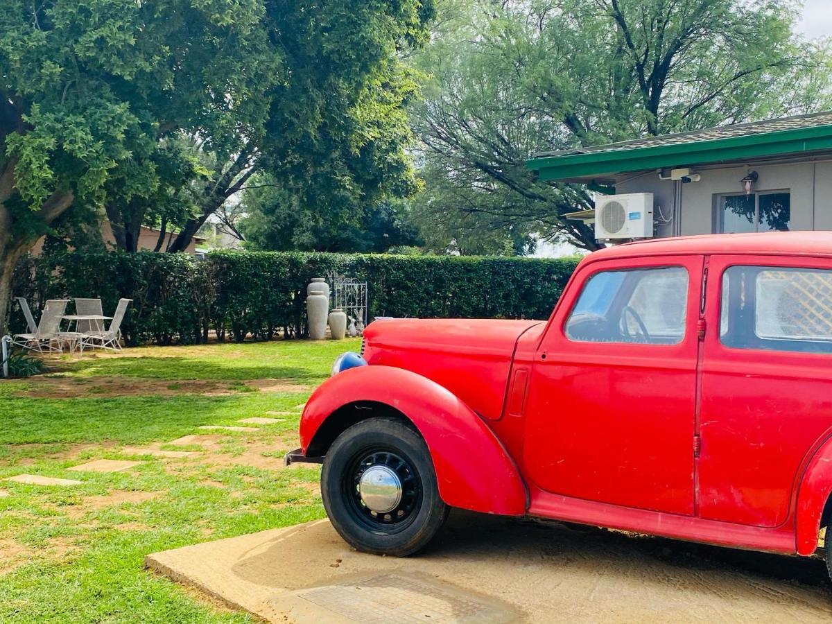 Biekiesvlei Hotel Lichtenburg Buitenkant foto