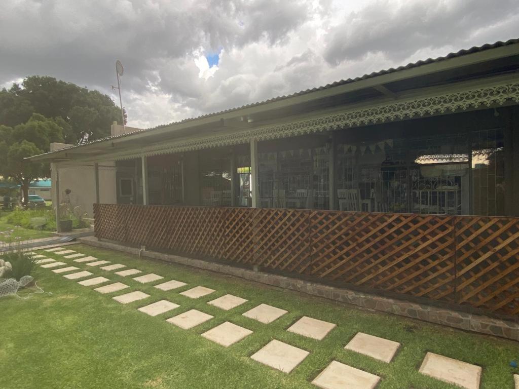 Biekiesvlei Hotel Lichtenburg Buitenkant foto