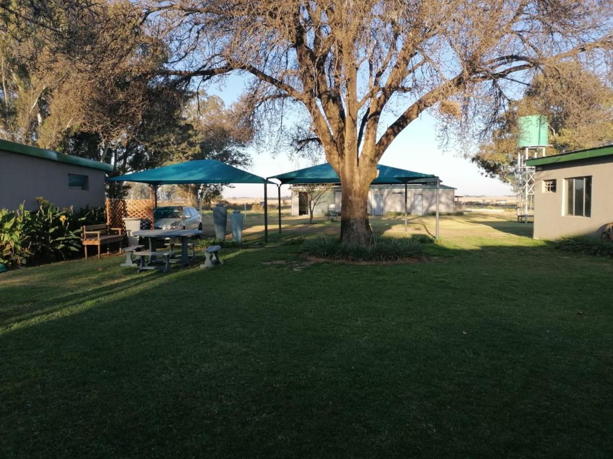 Biekiesvlei Hotel Lichtenburg Buitenkant foto